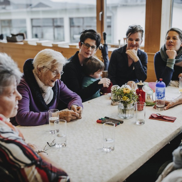 Erz&auml;hlcaf&eacute;s "Der Start ins Leben"